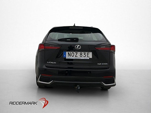Lexus NX300h 6 of 30