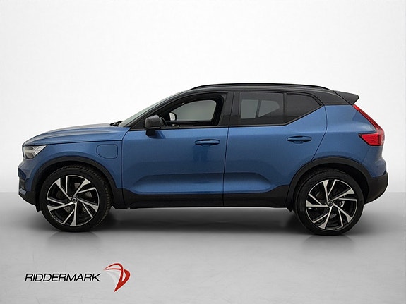 Volvo XC40 4 of 30