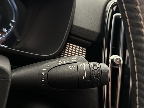Volvo XC40 20 of 30