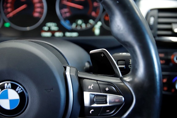 BMW 320 10 of 15