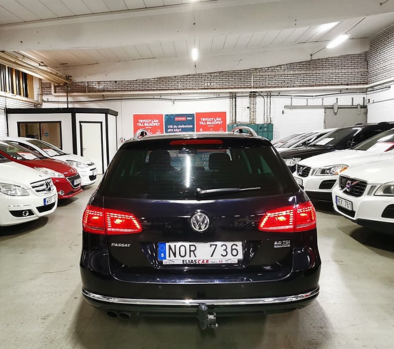 Volkswagen Passat 6 of 18