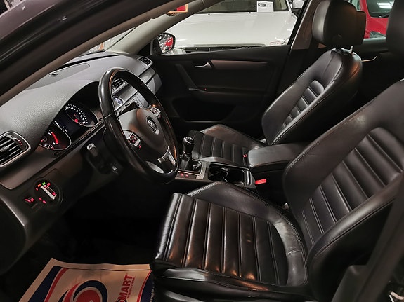 Volkswagen Passat 8 of 18