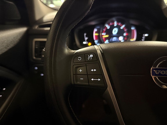 Volvo V70 13 of 23