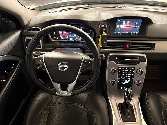 Volvo V70 12 of 23