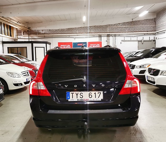 Volvo V70 6 of 17