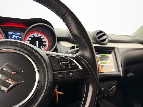 Suzuki Swift 19 of 26