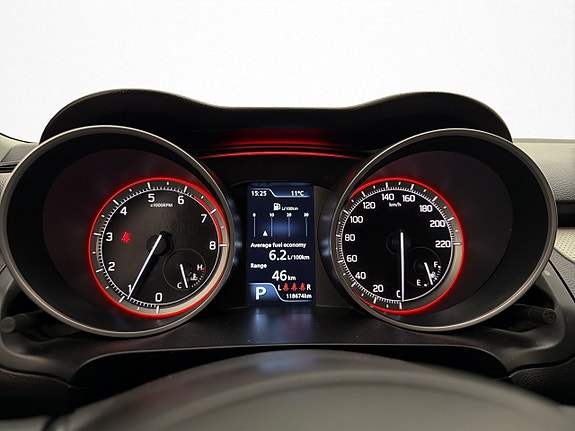 Suzuki Swift 13 of 26