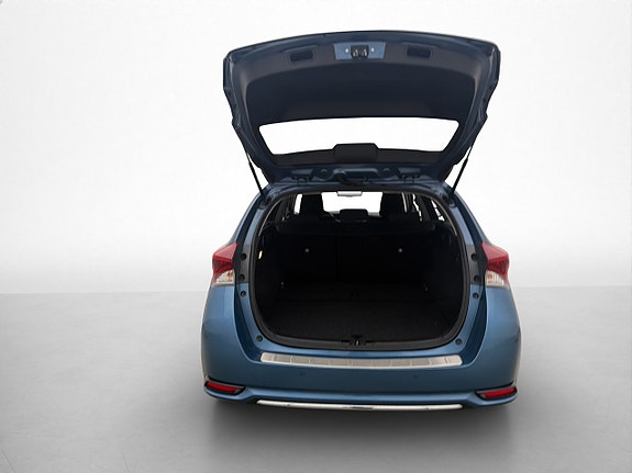 Toyota Auris 16 of 26