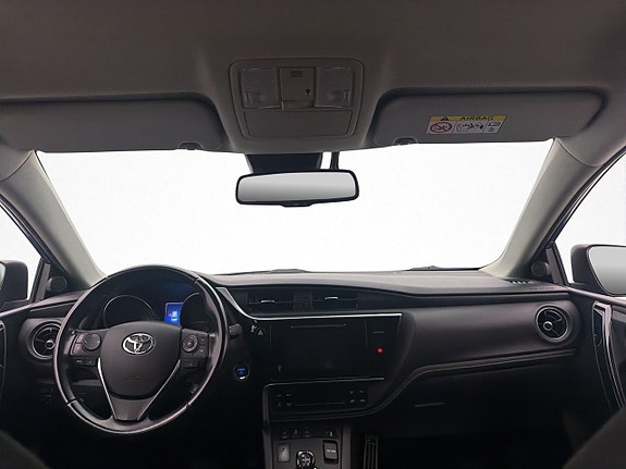 Toyota Auris 13 of 26