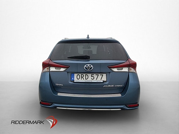 Toyota Auris 6 of 26