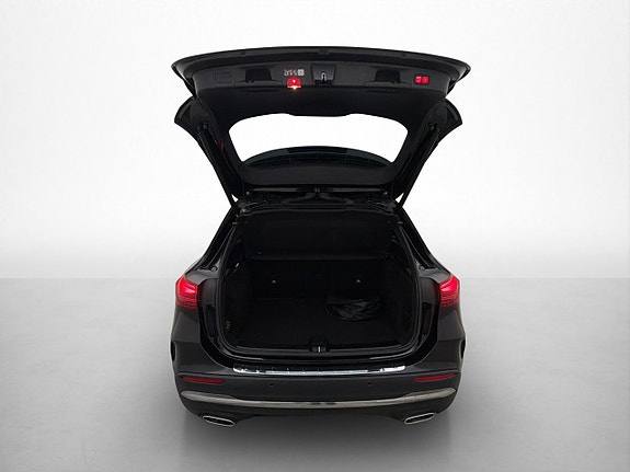 Mercedes-Benz GLA250 e 20 of 30