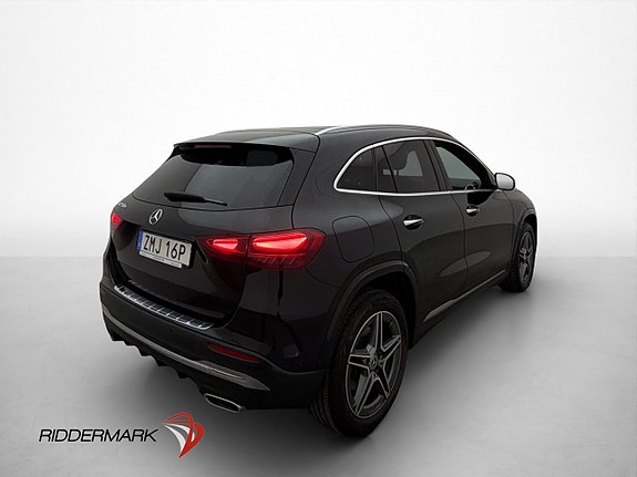 Mercedes-Benz GLA250 e 8 of 30