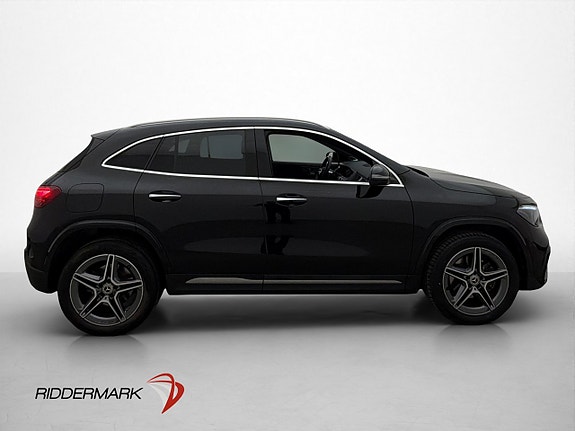Mercedes-Benz GLA250 e 9 of 30