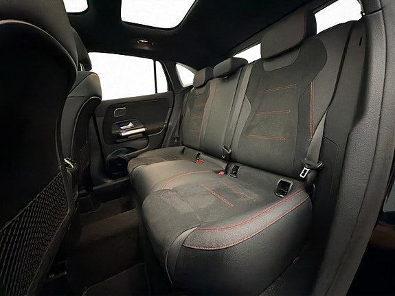 Mercedes-Benz GLA250 e 14 of 30