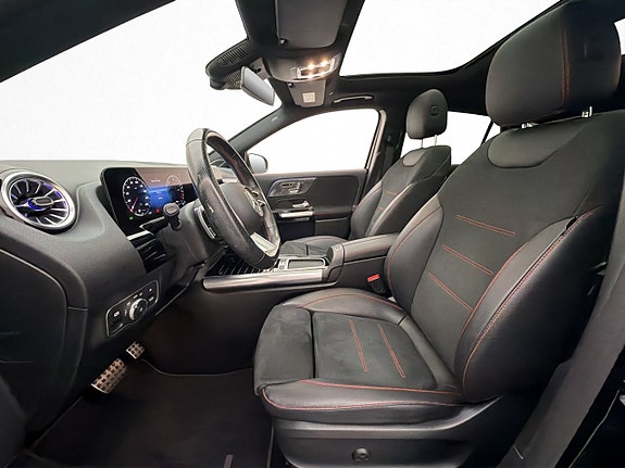 Mercedes-Benz GLA250 e 12 of 30