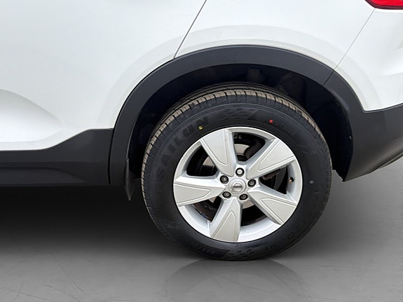 Volvo XC40 27 of 30