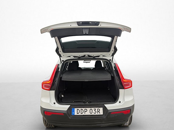 Volvo XC40 25 of 30