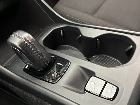 Volvo XC40 20 of 30