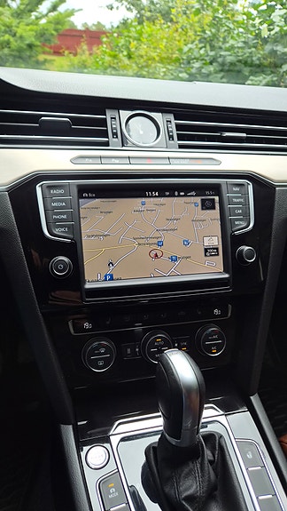Volkswagen Passat 10 of 10