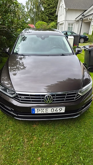 Volkswagen Passat 2 of 10