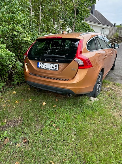 Volvo V60 4 of 5
