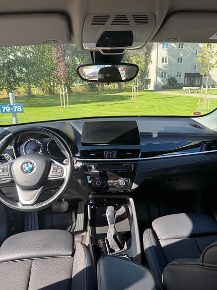BMW X1 9 of 15