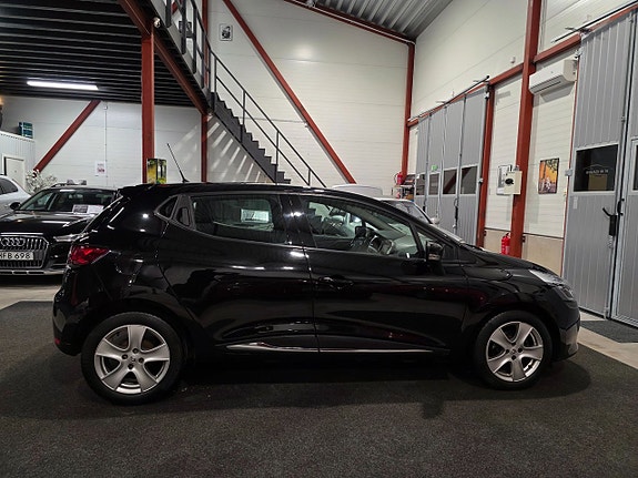 Renault Clio 3 of 17