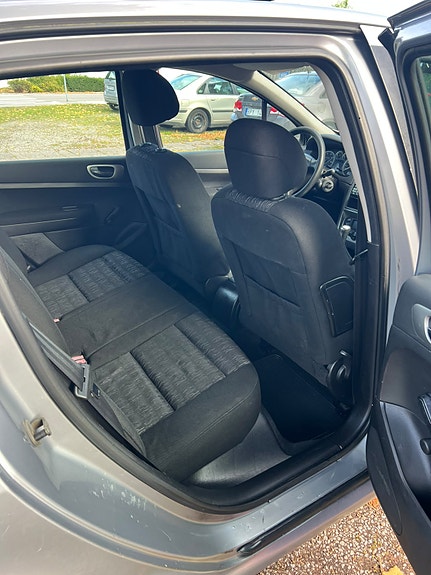 Peugeot 307 4 of 10
