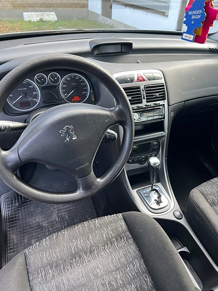 Peugeot 307 8 of 10
