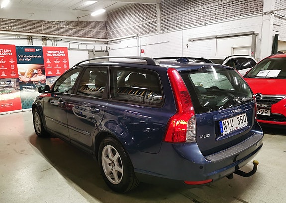 Volvo V50 4 of 16