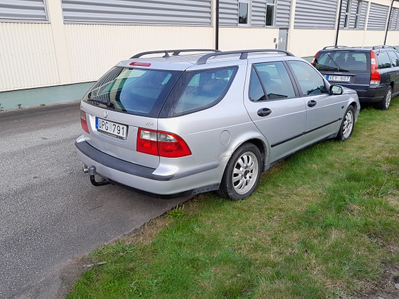 Saab 9-5 4 of 5