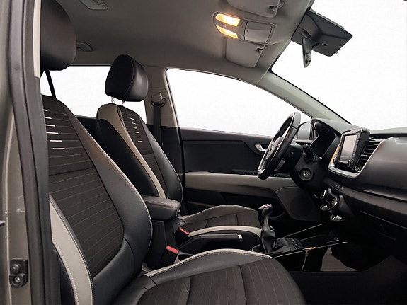 Kia Stonic 11 of 23