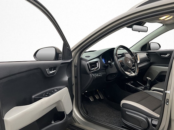 Kia Stonic 8 of 23