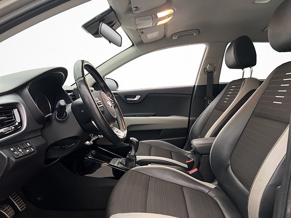Kia Stonic 9 of 23