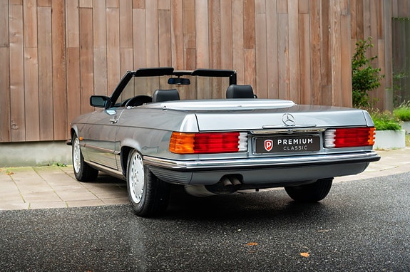 Mercedes-Benz 300 SL 13 of 30
