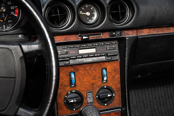 Mercedes-Benz 300 SL 27 of 30
