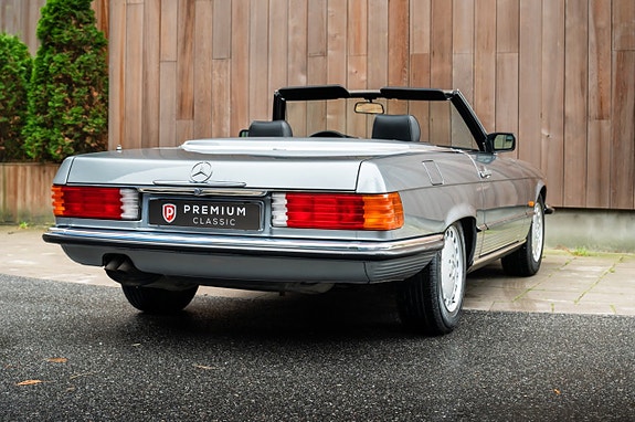 Mercedes-Benz 300 SL 15 of 30