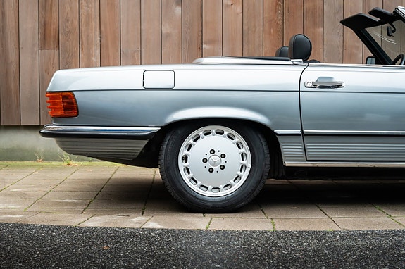 Mercedes-Benz 300 SL 18 of 30