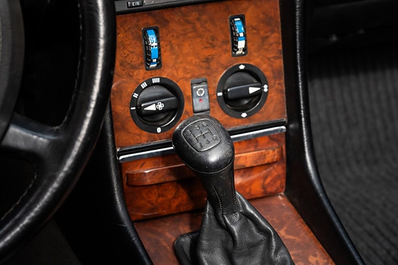 Mercedes-Benz 300 SL 28 of 30