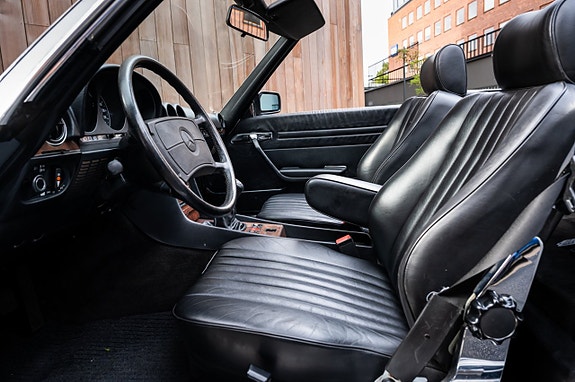 Mercedes-Benz 300 SL 22 of 30