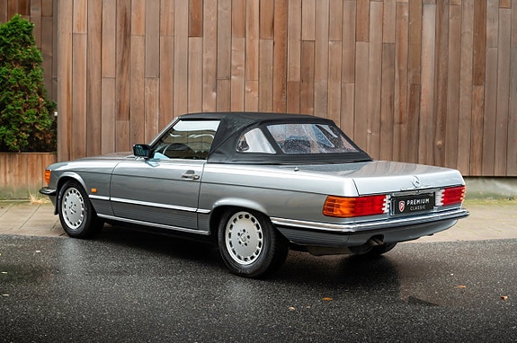 Mercedes-Benz 300 SL 11 of 30