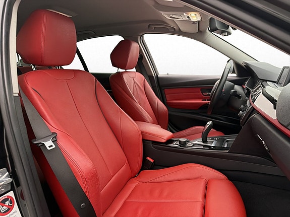 BMW 328i 13 of 30