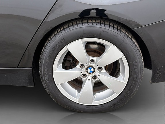 BMW 328i 28 of 30