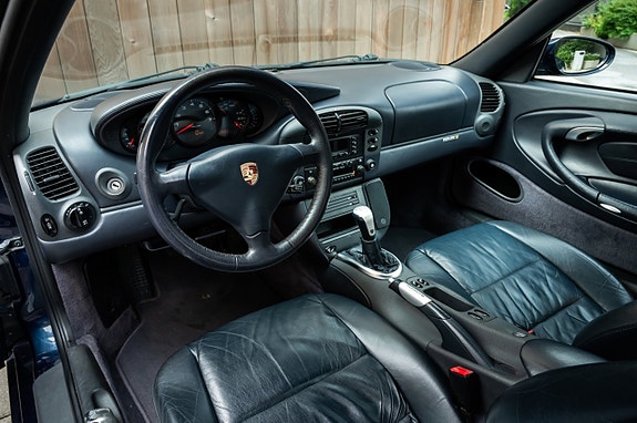 Porsche 911 22 of 30