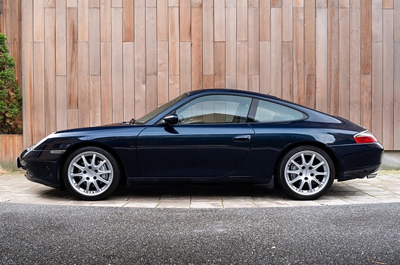 Porsche 911 6 of 30