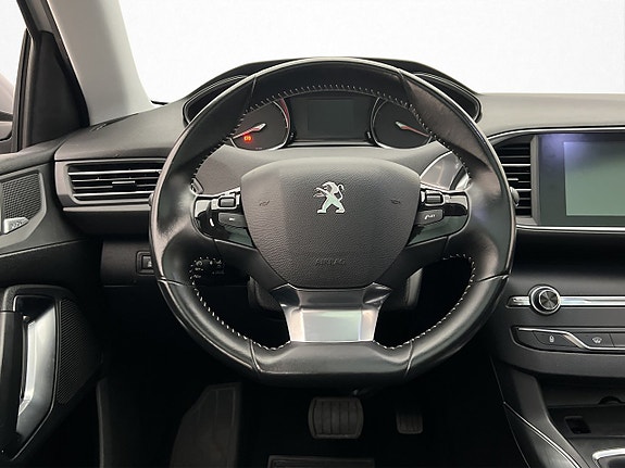 Peugeot 308 SW 13 of 30
