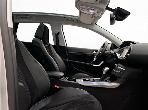 Peugeot 308 SW 14 of 30