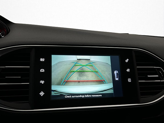 Peugeot 308 SW 25 of 30
