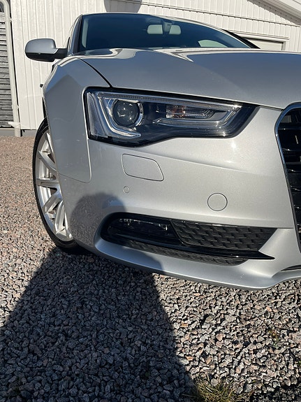 Audi A5 2 of 16