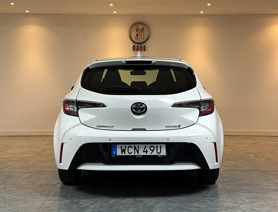 Toyota Corolla 7 of 16